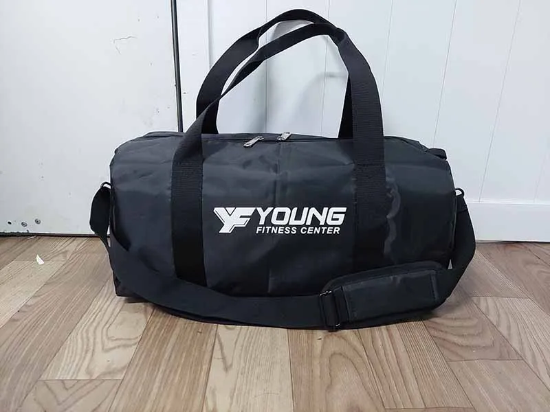 Sản phẩm TÚI XÁCH DU LỊCH YOUNG MẶT TRƯỚC — Công Ty TNHH XNK May Balo Túi Xách Thiên Phú — MST 0318763677