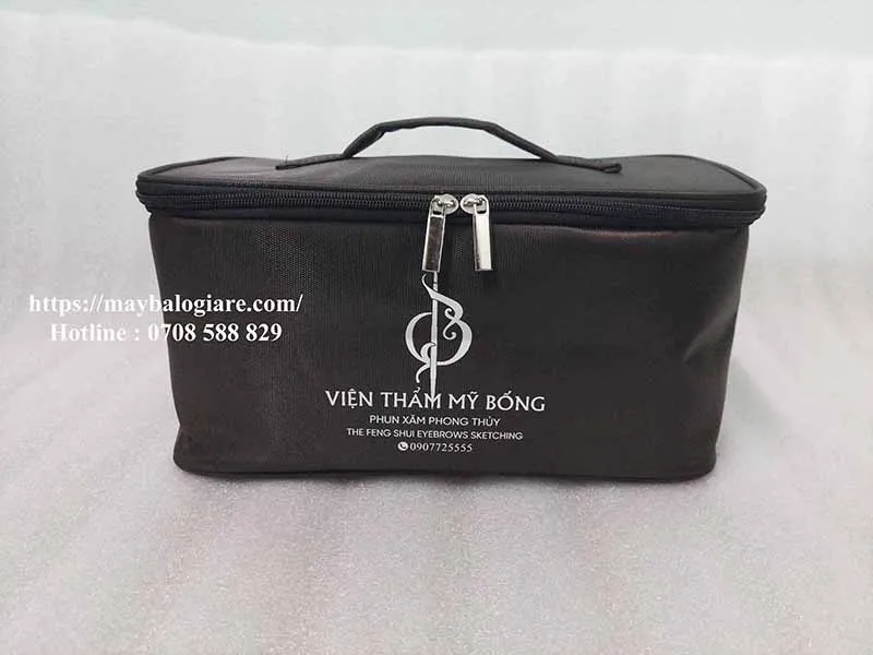 Sản phẩm TUI MY PHAM VIEN THAM MY BONG MAT TRUOC — Công Ty TNHH XNK May Balo Túi Xách Thiên Phú — MST 0318763677