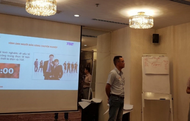 Sản phẩm news608x389 dao tao nang cao ky nang lam viec ky nang ban hang 1740026895 — Tủ Điện Trung Thế, Hạ Thế Trường Giang (TGE) - Công Ty Cổ Phần Điện Trường Giang — MST 0400365598