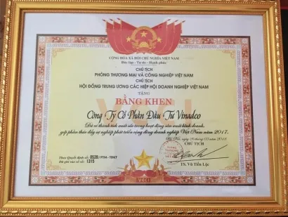 Sản phẩm thanh tich xuat sac trong hoat dong sxkd 2017 11553528349874104102 — Xây Dựng VINADCO - Công Ty Cổ Phần Đầu Tư VINADCO — MST 0400553714