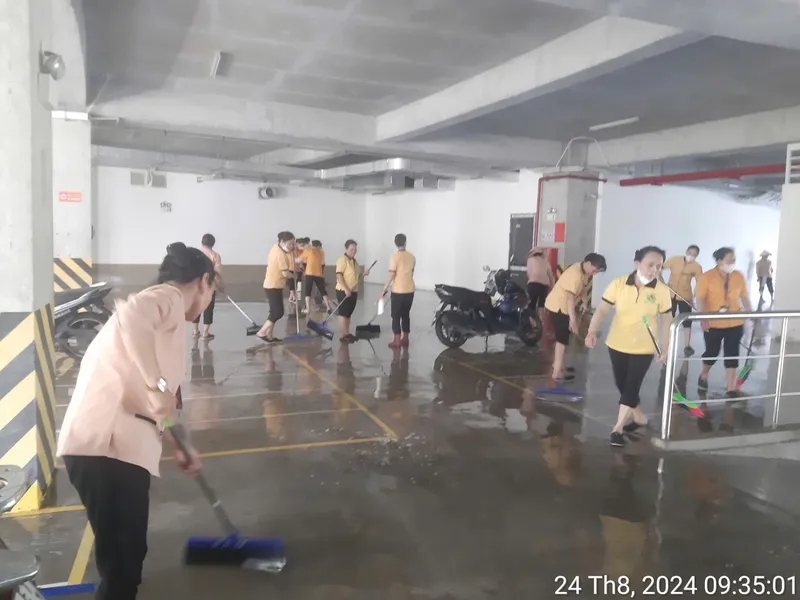 Sản phẩm 202409050137 nhan vien ve sinh — Công Ty TNHH Thương Mại & Dịch Vụ Viethomecare — MST 0400676057