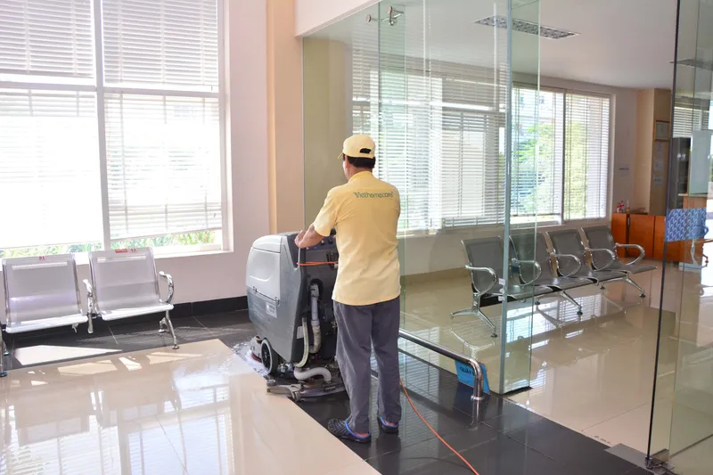 Sản phẩm 202409050143 ve sinh cong nghiep da nang scaled — Công Ty TNHH Thương Mại & Dịch Vụ Viethomecare — MST 0400676057