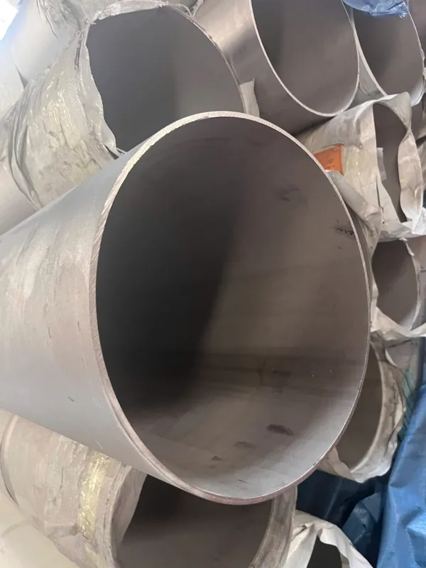 Sản phẩm z7556429961629_cd2ed62d6a70c9fa45f23e3b0f555d14 — Thép Hoàng Trọng Tín - Công Ty TNHH MTV Hoàng Trọng Tín — MST 0401390935