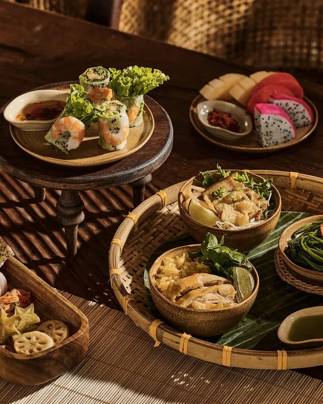 Sản phẩm local food — Công Ty TNHH Thương Mại & Dịch Vụ Safitour — MST 0401406208