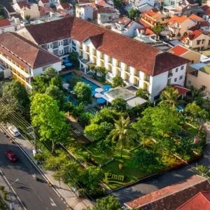 Sản phẩm 300x300khach san emm hoi an 1775405220 — Công Ty CP Công Nghệ Lạc Gia Cường — MST 0401416904