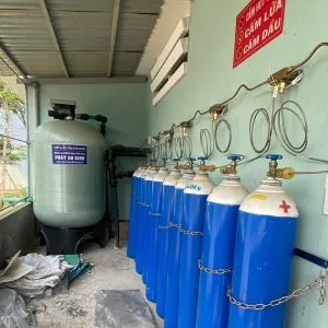 Sản phẩm hệ thống nước lọc sinh hoạt y tế 1 300x300 — Thiết Bị Lọc Nước Phát An Sinh - Công Ty TNHH Kỹ Thuật Và Môi Trường Phát An
Sinh — MST 0401560697