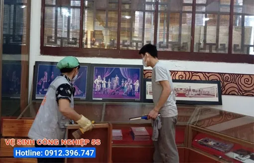 Sản phẩm ve sinh cong nghiep quan hai chau da nang — Công Ty TNHH Vệ Sinh Công Nghiệp 5S — MST 0401599408
