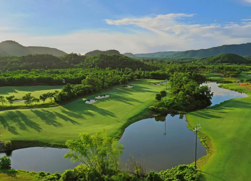Sản phẩm Hole 6 — Công Ty CP Sân Gôn Bà Nà Suối Mơ — MST 0401680793