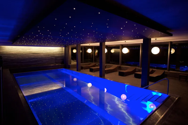 Sản phẩm interior pool basseyn lezhaki — Công Ty TNHH Một Thành Viên Bình Garden — MST 0401681701