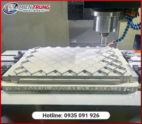 Sản phẩm Cac buoc che tao khuon 1 — Gia Công ép Nhựa - Công Ty TNHH Chế Tạo Máy Công Nghiệp Miền Trung — MST 0401800652