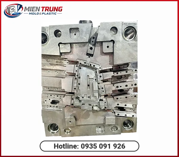 Sản phẩm khuon ep nhua 11a — Gia Công ép Nhựa - Công Ty TNHH Chế Tạo Máy Công Nghiệp Miền Trung — MST 0401800652