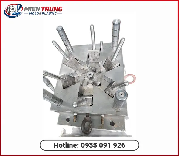 Sản phẩm khuon ep nhua 9a — Gia Công ép Nhựa - Công Ty TNHH Chế Tạo Máy Công Nghiệp Miền Trung — MST 0401800652