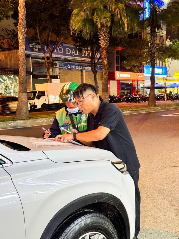 Sản phẩm khach thue xe tu lai di son tra — Công Ty TNHH Thương Mại Và Dịch Vụ Toàn Cầu Vàng — MST 0401827781