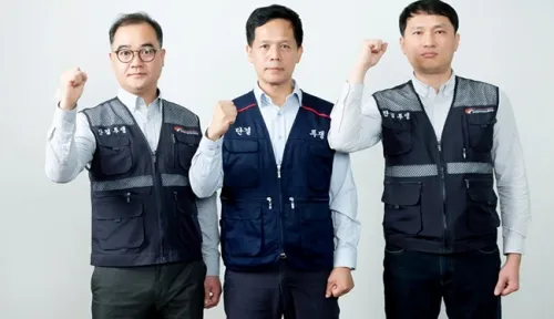 Sản phẩm dong phuc ghi le cong nhan6766_500x288 — Đồng Phục An Phú Thịnh - Công ty TNHH Thương Mại Dịch Vụ Sản Xuất An Phú Thịnh — MST 0401963061
