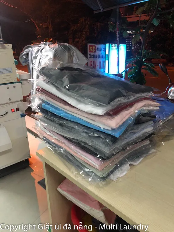 Sản phẩm giat ui quan ao — Công Ty TNHH Dịch Vụ Vệ Sinh Tuấn Hường — MST 0402042377