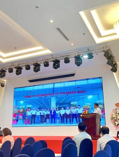 Sản phẩm z7903010152590_05f84190b12cf9bd082b8031265084d3 453x600 — Công Ty Cổ Phần Đầu Tư Tân Hoàng Ngọc — MST 0402069717