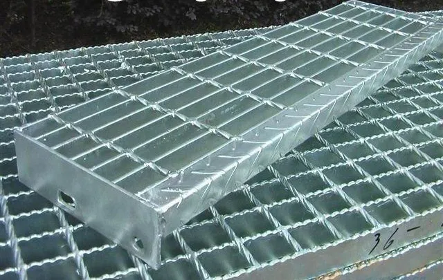 Sản phẩm Bac thang grating ma kem nhung nong 18 — Chi Nhánh - Công Ty TNHH Công Nghệ Kỹ Thuật Thiên Nam — MST 0402143470