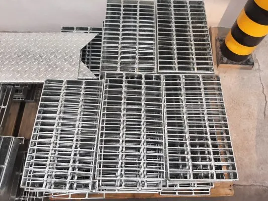 Sản phẩm san grating 2 — Chi Nhánh - Công Ty TNHH Công Nghệ Kỹ Thuật Thiên Nam — MST 0402143470
