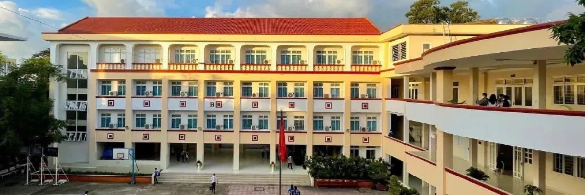 Sản phẩm giai phap truong hoc_20 — Công Ty TNHH Tổng Hợp Đức Mỹ — MST 0402235731