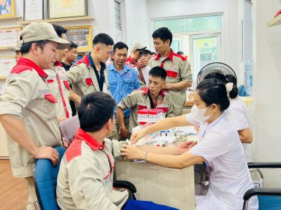 Sản phẩm nguoi lao dong tomeco kham suc khoe dinh ky.jpg 400x300 — Công Ty Cổ Phần Dịch Vụ Cơ Điện Tomeco — MST 0500443296