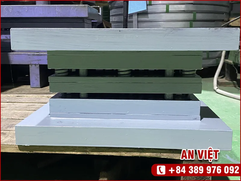 Sản phẩm Khuon mau dot dap lien hoan 2 16 12 2025 — Cơ Khí An Việt - Doanh Nghiệp Tư Nhân Sản Xuất Thương Mại An Việt — MST 0500551608