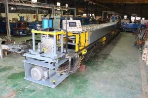 Sản phẩm 13.Máy cán xà gồ W 300x200 — Công Ty Cổ Phần Cơ Khí Và Xây Dựng Hà Thái — MST 0500584096