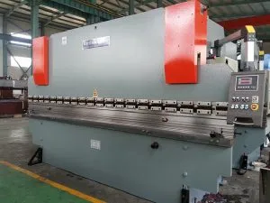 Sản phẩm 15. Máy chấn tôn 300x225 — Công Ty Cổ Phần Cơ Khí Và Xây Dựng Hà Thái — MST 0500584096