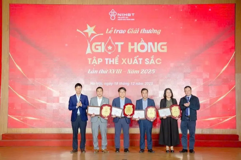 Sản phẩm z7342752405750_626746c31d07710e916d9fe8a1b29ccb — Công Ty Cổ Phần Đầu Tư VINATEX — MST 0600389814