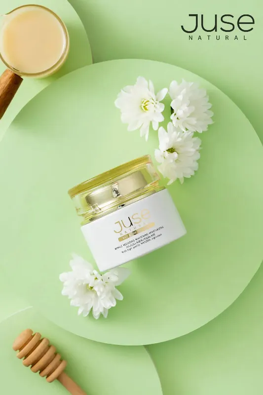 Sản phẩm z4090046748820_71b3dd15e2c9d432bc3d444466912e94 — Công Ty CP Thương Mại Và Sản Xuất Mỹ Phẩm Sani — MST 0700844746