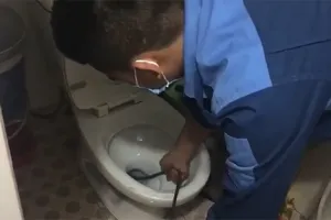 Sản phẩm 1650851119_toiletbitactaihanam — Vệ Sinh Công Nghiệp Minh Quang - Công Ty TNHH Dịch Vụ Thương Mại Và Môi Trường
Minh Quang — MST 0700858280