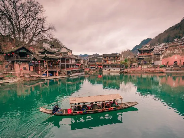 Sản phẩm 2019050210129_12412 — Du Lịch Hoàn Hảo - Công Ty Cổ Phần Thương Mại Và Dịch Vụ Du Lịch Hoàn Hảo — MST 0800819292