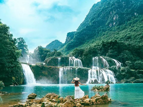 Sản phẩm 20220704161334_464341 — Du Lịch Hoàn Hảo - Công Ty Cổ Phần Thương Mại Và Dịch Vụ Du Lịch Hoàn Hảo — MST 0800819292