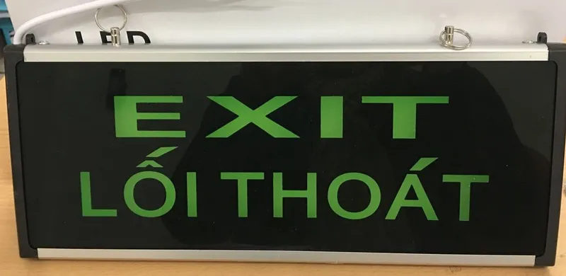 Sản phẩm den exit 2 mat khong chi huong — Công Ty TNHH Thương Mại Và Dịch Vụ Hà Duyên — MST 0801252714