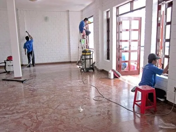 Sản phẩm anh ve sinh 3 nguioi 1 — Công Ty TNHH Thương Mại Và Dịch Vụ Nhà Sạch Hải Dương 24H Mai Lộc — MST 0801284963