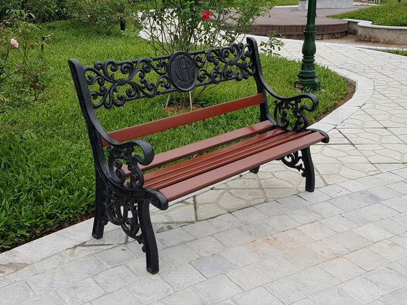 Sản phẩm san pham trang tri ngoai troi nhua viet phap — Công Ty TNHH Công Nghiệp Quang Nam — MST 0900239351
