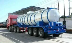Sản phẩm xe cho hoa chat 300x180 — Vận Tải Hoàng Ngân - Công Ty TNHH Thương Mại Và Dịch Vụ Vận Tải Hoàng Ngân — MST 0900277011