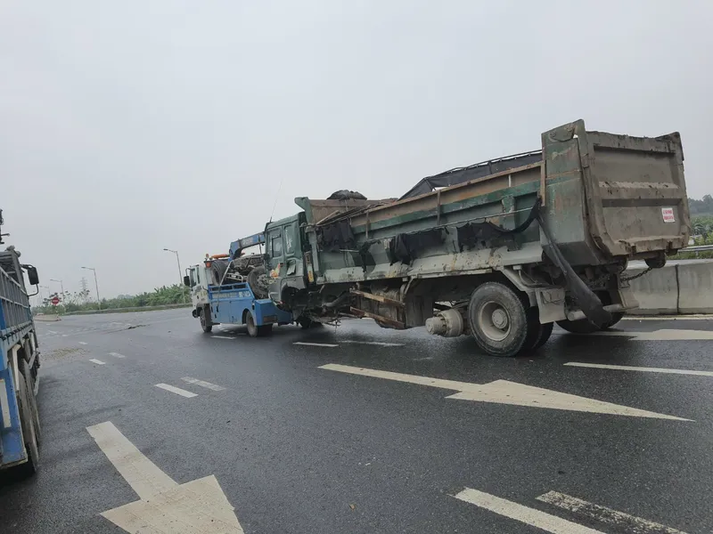 Sản phẩm z4299973468171_4c6be8e800dd38fa80719a53c2eb8fe4 — Cứu Hộ Giao Thông Phú Đạt Hưng Yên - Công Ty TNHH Phú Đạt Hưng Yên — MST 0900917568