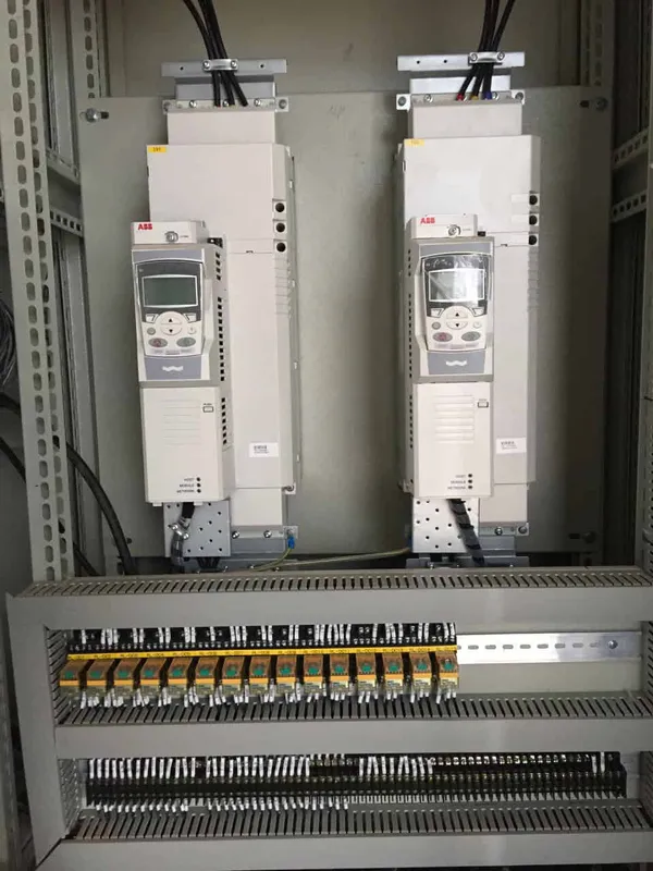 Sản phẩm tu dieu khien bien tan — Công Ty TNHH Thiết Bị Và Giải Pháp Công Nghệ Điện Trường ELC — MST 0900988424