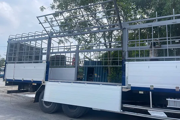 Sản phẩm phuong tien van chuyen (1) — Vận Tải Đường Bộ Khang Nam - Công Ty TNHH Thương Mại Và Dịch Vụ Vận Tải Khang
Nam — MST 0900991716