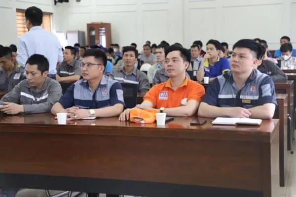 Sản phẩm chuong trinh huan luyen ATVSLD tai thuan duc 4 1 600x400 — Công Ty CP Thuận Đức Hưng Yên — MST 0901003006