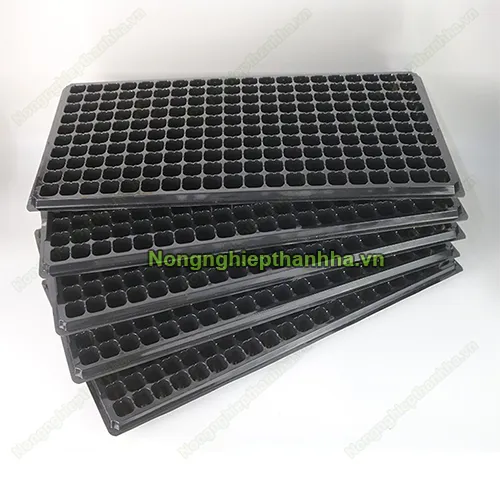 Sản phẩm 5 khay uom 200 lo vuong 500 — Công Ty TNHH Sản Xuất Và Dịch Vụ Thanh Hà — MST 0901063005