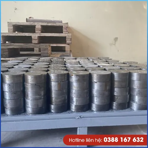 Sản phẩm thep tron (4) — Thép Làm Khuôn ức Phong - Công Ty TNHH Thép Đặc Biệt Khuôn Mẫu ức Phong — MST 0901130195
