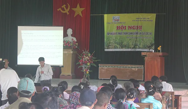 Sản phẩm anh hoat dong 2 — Gạo Hưng Cúc - Công Ty TNHH Hưng Cúc — MST 1000339080