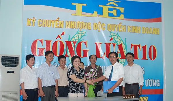 Sản phẩm anh hop dong chuyen nhuong giong t10 — Gạo Hưng Cúc - Công Ty TNHH Hưng Cúc — MST 1000339080