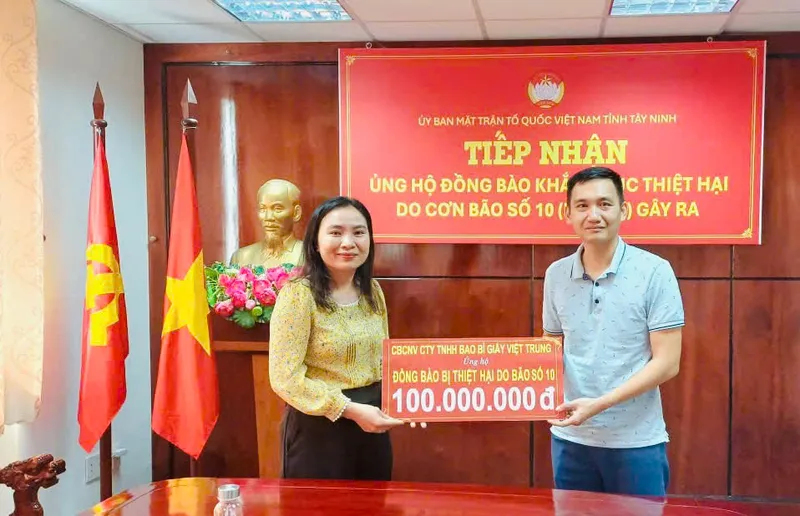 Sản phẩm trao tang tai ybmttq tay ninh (1) — Công Ty TNHH Bao Bì Giấy Việt Trung — MST 1100980964