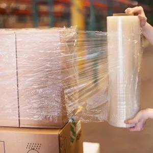 Sản phẩm Mang Pe bao ve hang hoa 300x300 — Công Ty TNHH Bao Bì Tân Thái — MST 1101748435