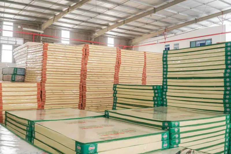 Sản phẩm kho dong a 15 — Công Ty Cổ Phần Sản Xuất Và Thương Mại Nệm Thành Công — MST 1102015078
