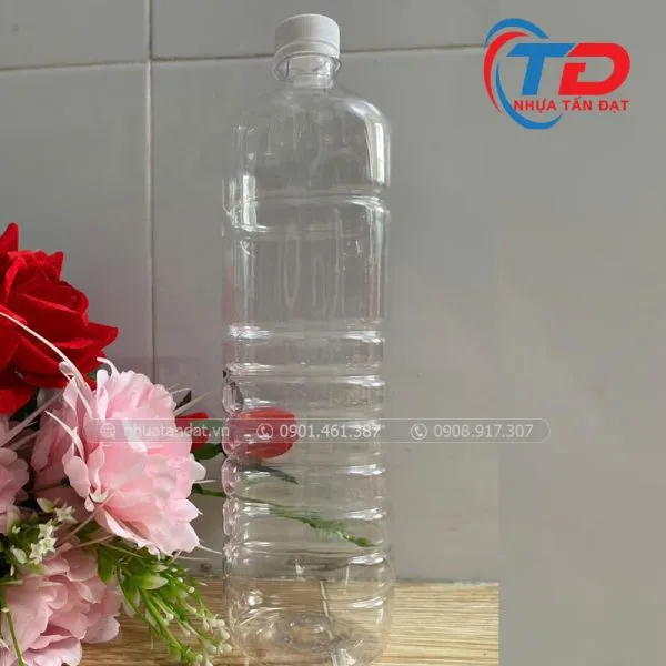 Sản phẩm nhua tan dat chai 15lit vuong 1 600x600 — Bao Bì Nhựa Tấn Đạt - Công Ty TNHH Sản Xuất Bao Bì Nhựa Tấn Đạt — MST 1102060899