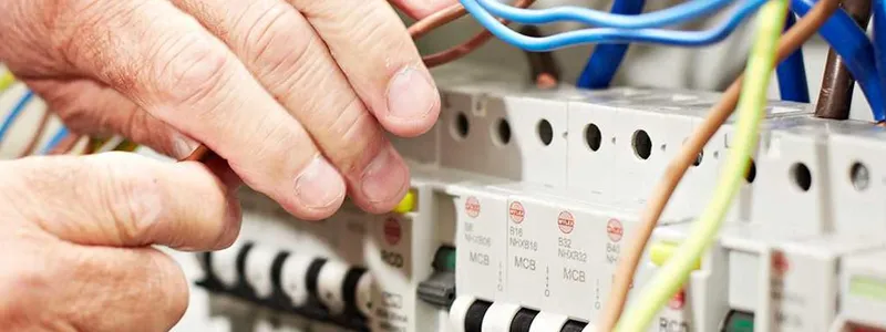 Sản phẩm thiet bi dien 2 — Điện Đại Phú - Công Ty Trách Nhiệm Hữu Hạn Một Thành Viên Xây Dựng Điện Đại Phú — MST 1300982616