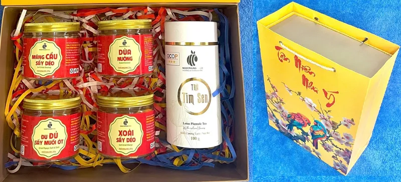 Sản phẩm com bo qua chuc tet tan nien nhu y rropywhh — Công Ty TNHH Thực Phẩm Ngọc Phụng — MST 1402072662